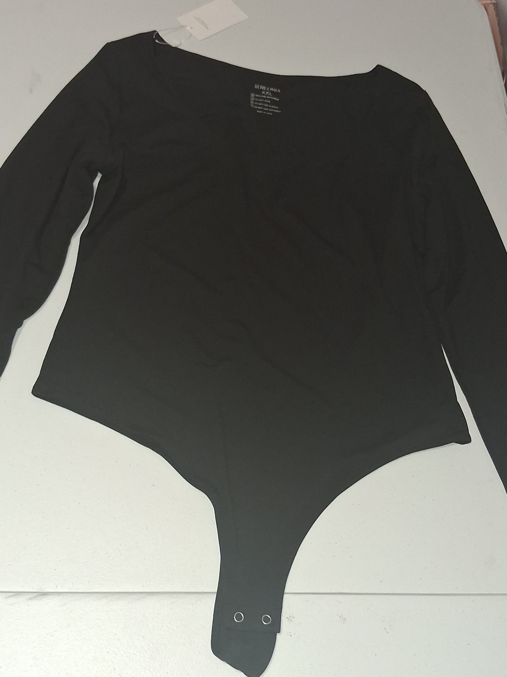 ReoRia Black Long-Sleeve Scoop Neck Bodysuit